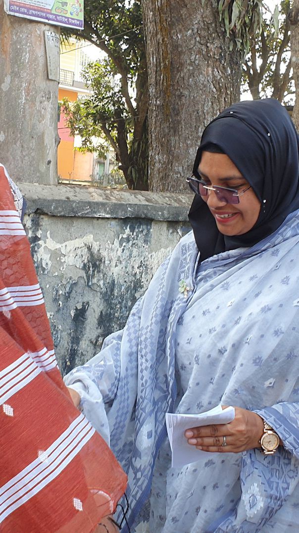 টাঙ্গাইল ৩ ঘাটাইল হাস মার্কা প্রতীকের প্রার্থী আইনিন নাহার নিপা'র গণসংযোগ।