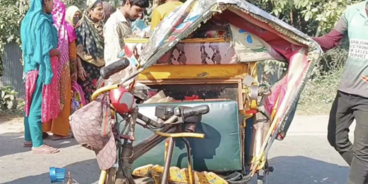সিরাজগঞ্জ বিয়ারা ঘাটে সড়ক দুর্ঘটনা: প্রাণ গেল এক গৃহিণীর, আহত রিক্সা চালক..