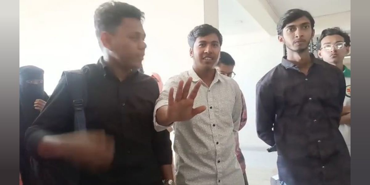 জাতীয় কবি নজরুল বিশ্ববিদ্যালয়ে তথ্য সংগ্রহ করতে গিয়ে সাংবাদিকদের হেনস্তা ও অবরুদ্ধ করার চেষ্টা!....
