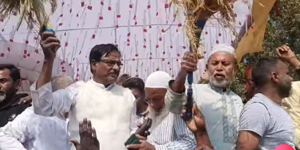 পূর্বধলার প্রতিটি মানুষকে বুকে জায়গা দিতে চাই—গণমিছিলে আবু তাহের তালুকদার..