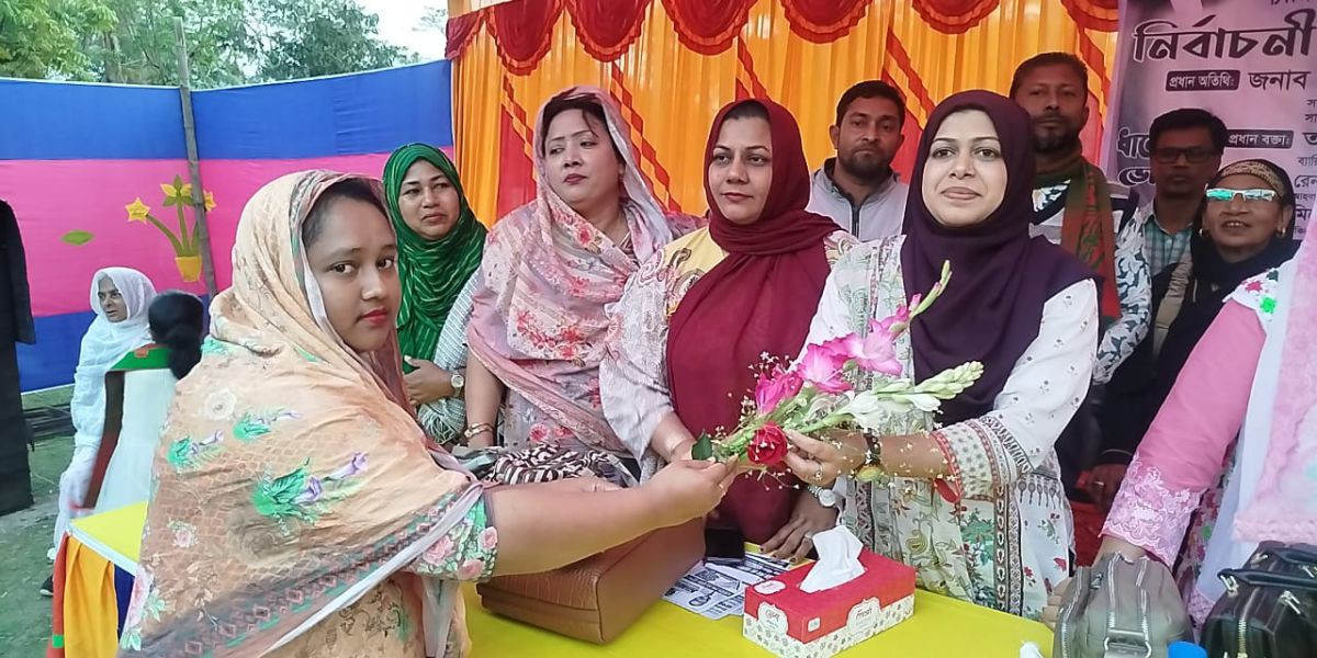 ধানের শীষে ভোট চাইলেন ব্যারিস্টার শেখ মোঃ জাকির হোসেনের সহধর্মিনী তাহমিনা লিমা..