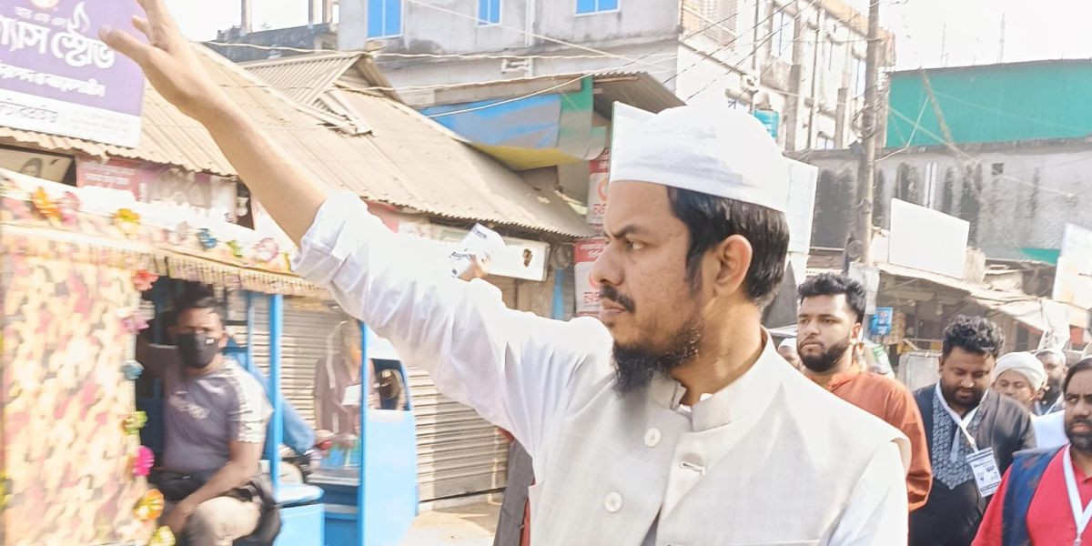বিএনপি ও স্বতন্ত্র প্রার্থীর লড়াইয়ে সুবিধাজনক অবস্থানে মাওলানা এহসানুল হক..