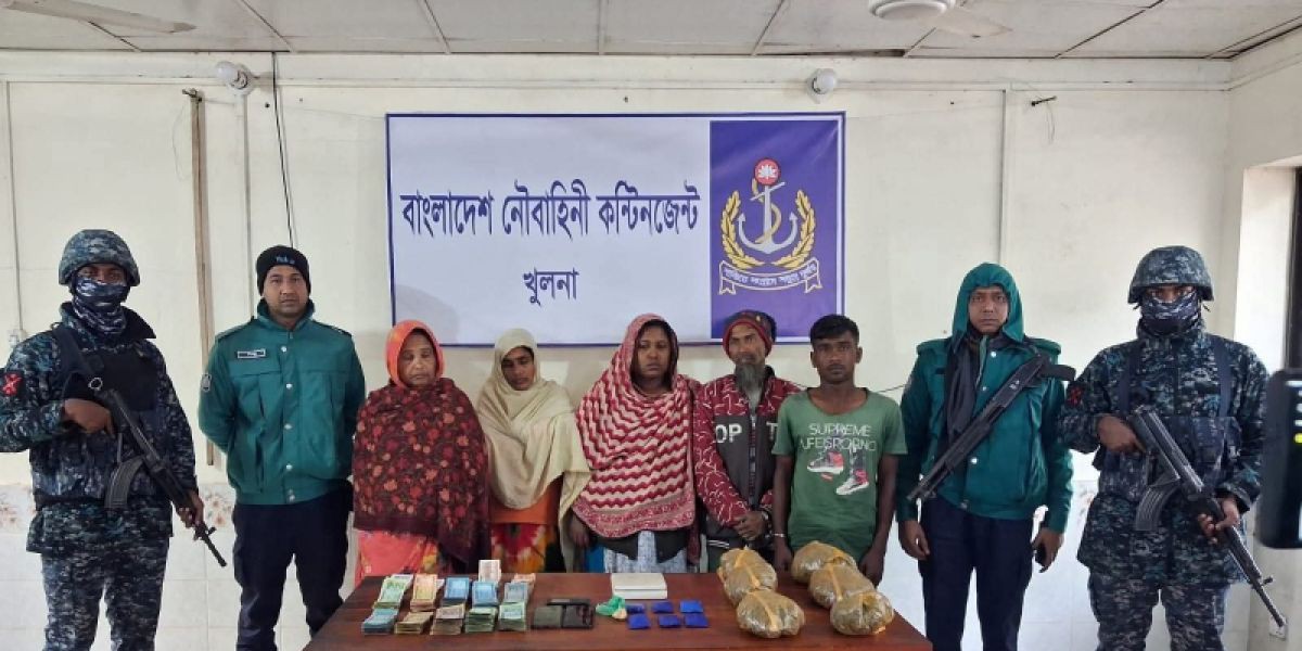 খুলনায় মাদক ও নগদ টাকাসহ ৫ জন আটক, কয়লার ডিপো বস্তিতে যৌথ অভিযান..