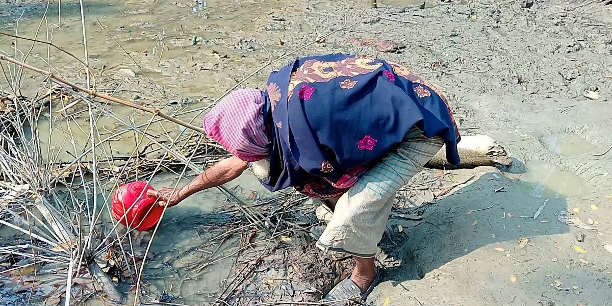 শরণখোলায় খাল ভরাট, দ্রুত ব্যবস্থা নেওয়ার দাবি