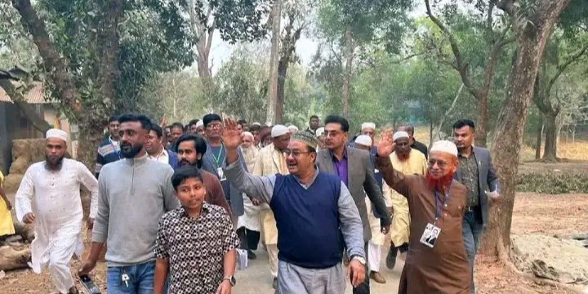 ভালুকা পৌরসভার ১ নম্বর ওয়ার্ডে ধানের শীষের পক্ষে ব্যাপক গণসংযোগ ও লিফলেট বিতরণ..