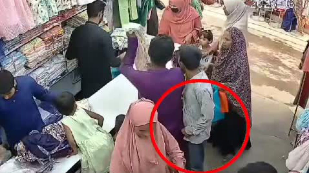 ⁣পকেট কেটে নিয়ে গেল গরীবের টাকা
