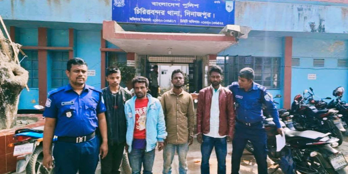 চিরিরবন্দরে মাদক বিরোধী অভিযান অব্যাহত, ৩ মাদক সেবীকে কারাদণ্ড।..