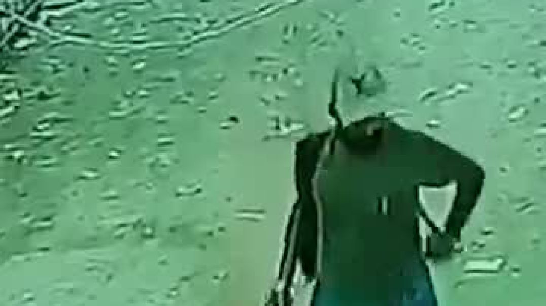 ⁣কাস্টমস কর্মকর্তা বুলেট বৈরাগীকে হত্যার পর লুন্ঠিত ব্যাগ ঘাড়ে আসামি হৃদয়