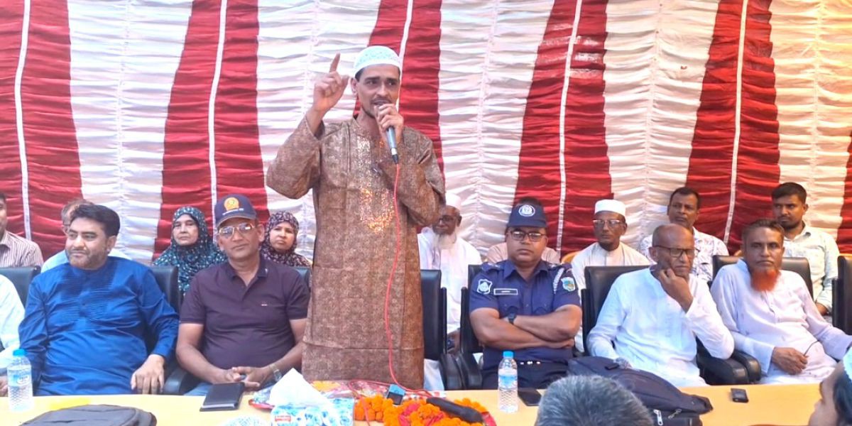 জয়পুরহাটে ৪ বছর ধরে আইনী লড়াই করে বম্বু ইউপি চেয়ারম্যানের দায়িত্ব পেলেন আতাউর রহমান..
