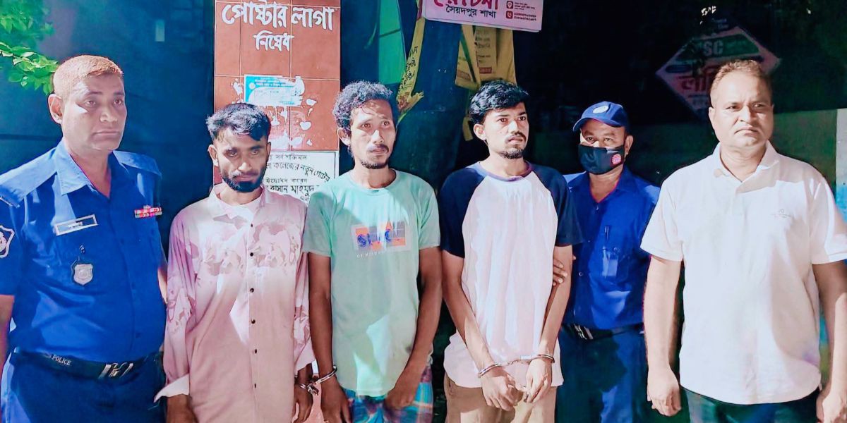 চিরিরবন্দরে ৩ মাদক সেবীকে ভ্রাম্যমাণ আদালতে কারাদন্ড ও জরিমানা।..