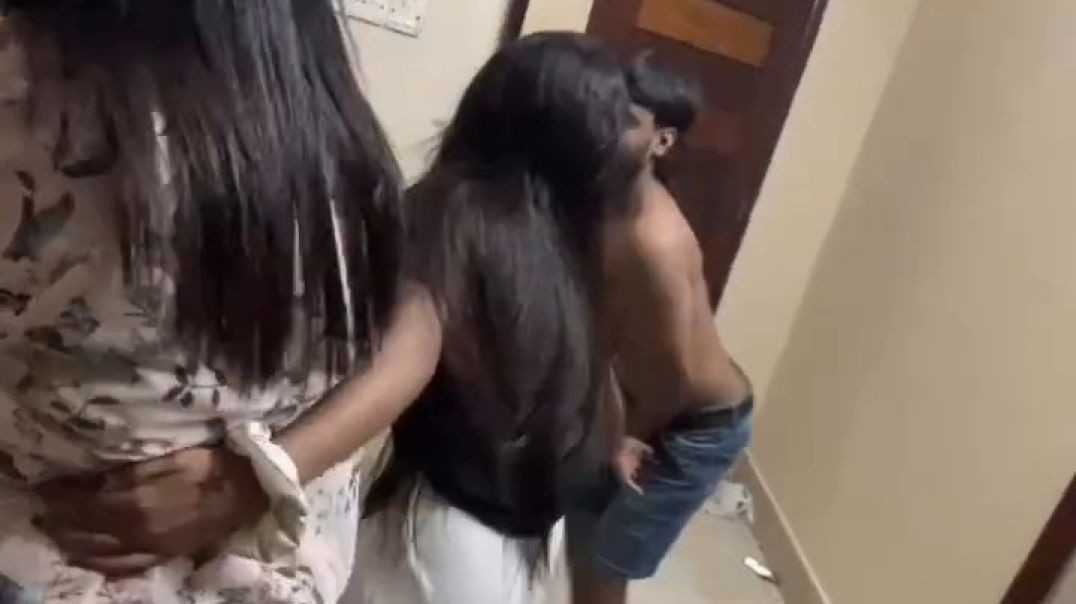 ⁣এদের ফ্যামিলি কোথায়,গাজীপুরে দিন দিন বাড়ছে তরুণ তরুণীদের মাঝে অশ্লীলতা