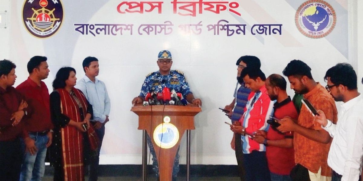 সুন্দরবনের নিরাপত্তা ও মোংলা বন্দর সুরক্ষায় কোস্ট গার্ডের কঠোর অবস্থান: জয়মনির ঘোল হামলায় তোলপাড়..