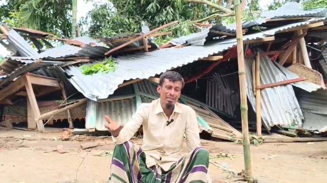 দুর্গাপুরে ৩ মিনিটের ঘূর্ণিঝড়ে লণ্ডভণ্ড ১০টি বসতভিটা,ক্ষতিগ্রস্ত অসংখ্য পরিবার!