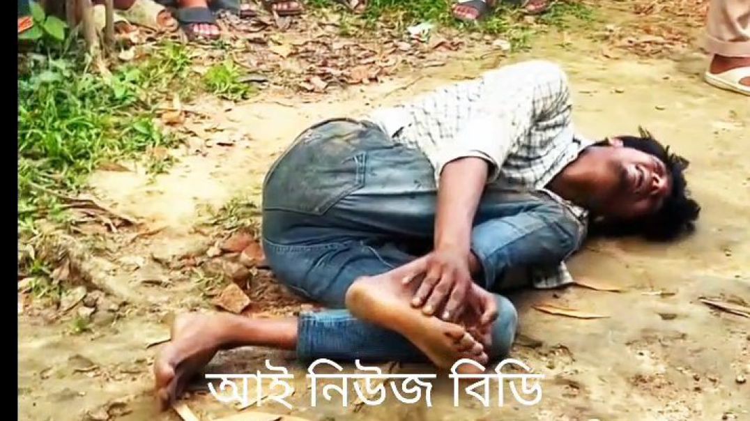 ⁣টাঙ্গাইলে মাদক কারবারীকে এলাকাবাসীর মারধর