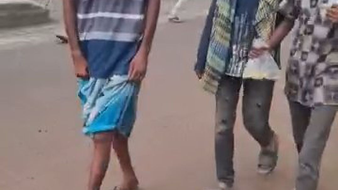 ⁣টঙ্গী স্টেশন রোডে প্রকাশ্যে নেশাগ্রস্ত সন্দেহভাজন ছিনতাইকারীদের অবাধ বিচরন