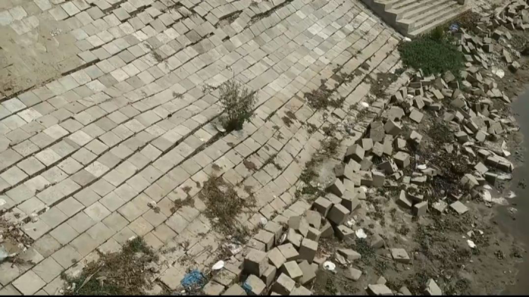 ⁣পীরগঞ্জে আখিরা নদীর দুইপাশে বেহাল দশা