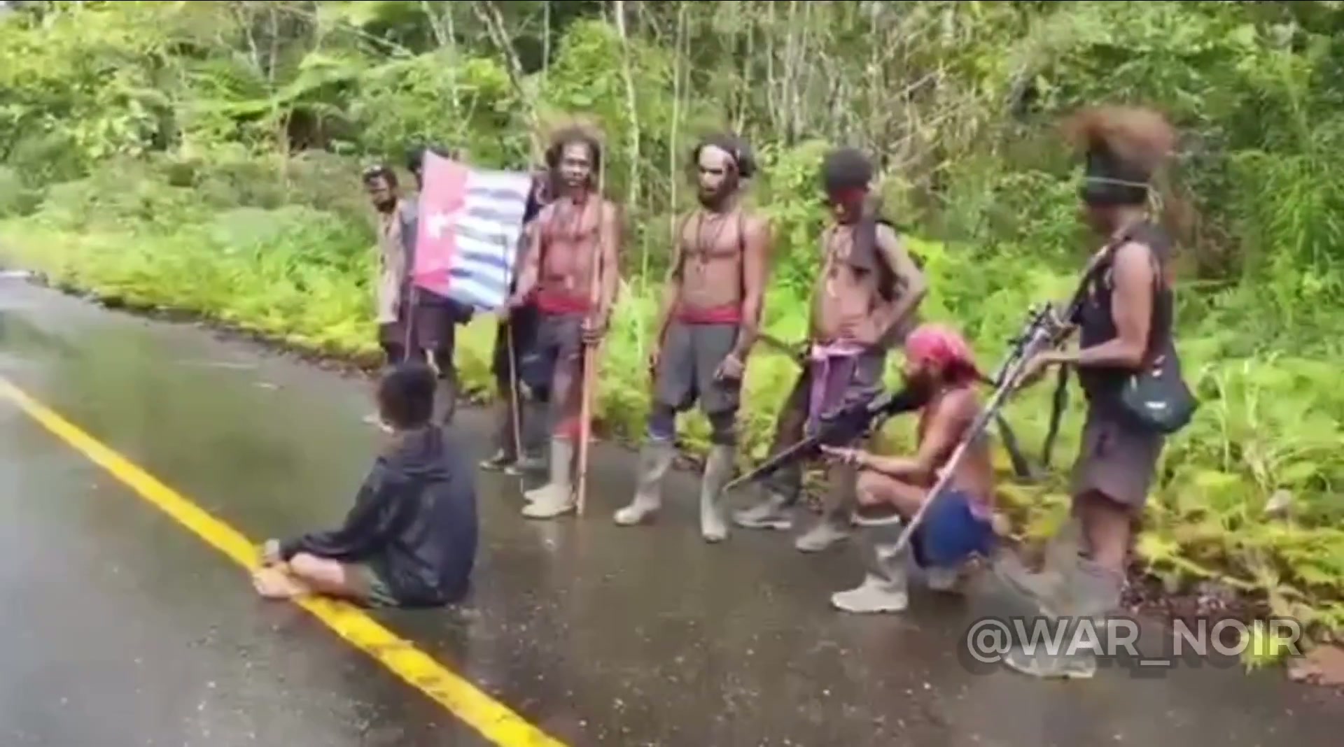 ⁣ইন্দোনেশিয়ার পাপুয়ায় নারী গুপ্তচর হত্যার ঘটনায় উত্তাল..