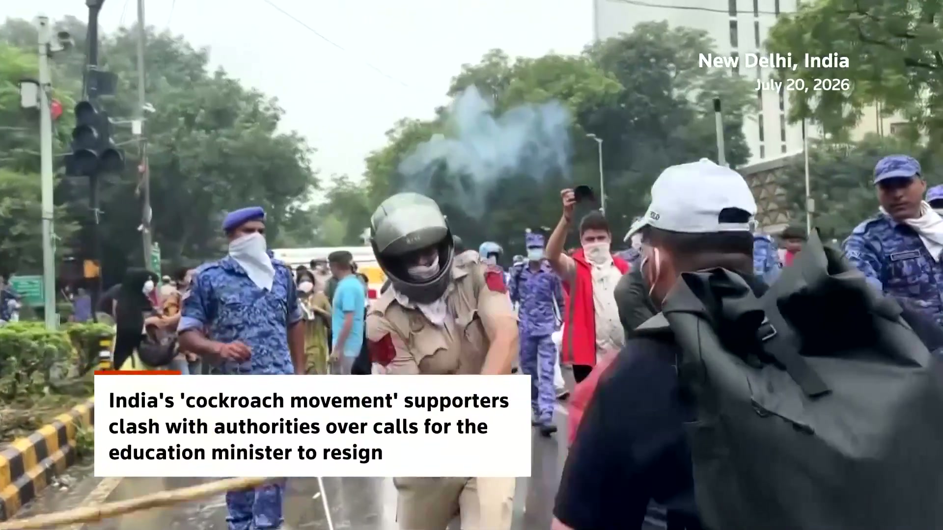 ⁣শিক্ষা দাবিতে দিল্লিতে পুলিশ-শিক্ষার্থী সংঘর্ষ, ওয়াংচুকের অনশন অব্যাহত..