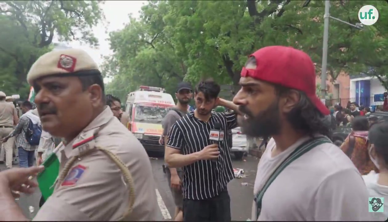 ⁣সাংবাদিক সামদিশের ক্ষুব্ধ প্রতিবেদন: গণমাধ্যমে নতুন দৃষ্টান্ত..
