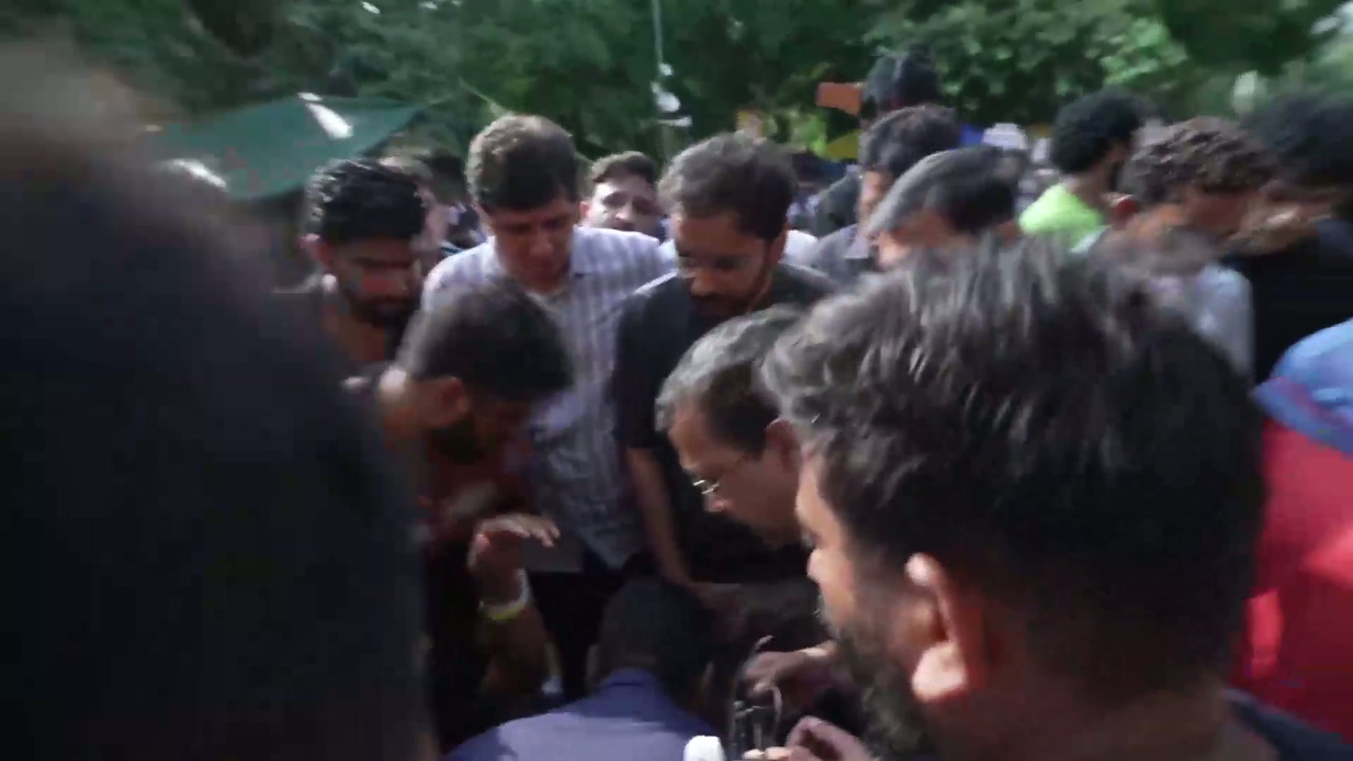 ⁣ভারতের ভবিষ্যৎ প্রশ্নে মোদিকে AAP-এর তীব্র আক্রমণ: 'লজ্জা!'