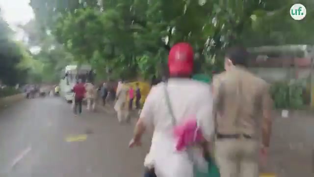 ⁣সামদিশের বিস্ফোরক রিপোর্ট: ছাত্র বিক্ষোভে পুলিশের পৈশাচিক বর্বরতা!..