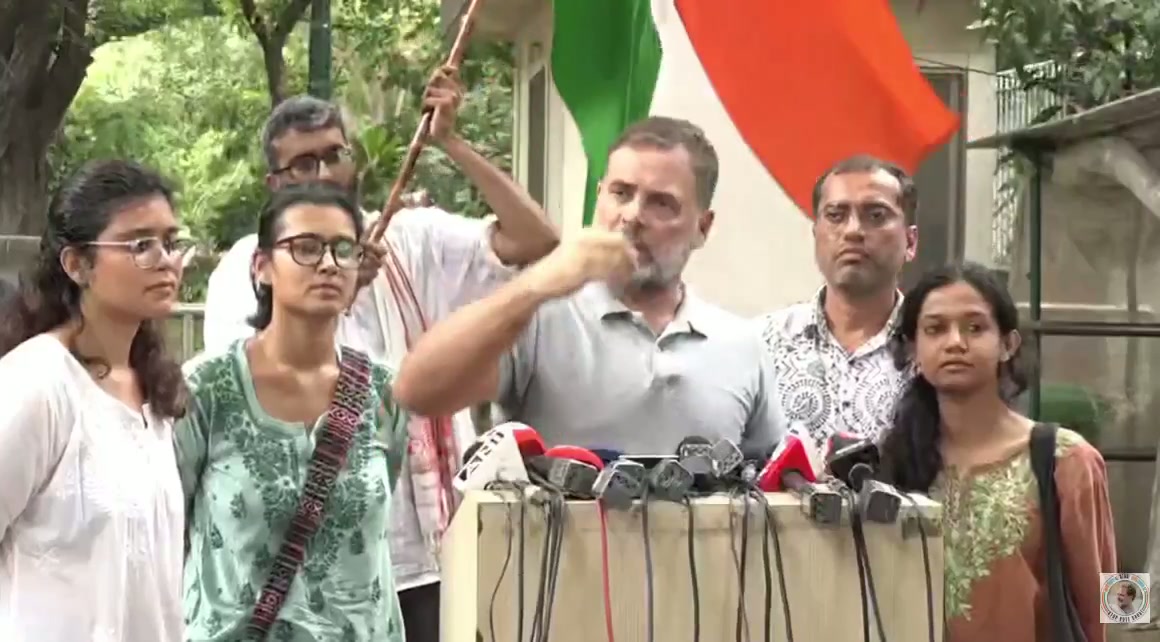⁣রণবিজয় সিংয়ের বিস্ফোরক মন্তব্য: মোদি ভারতের অতীত, ভবিষ্যৎ জিতবে..