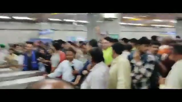 ⁣দিল্লিতে কঠোর নিরাপত্তা: যানতামন্তর ঘিরে ১৬ মেট্রো স্টেশন বন্ধ..