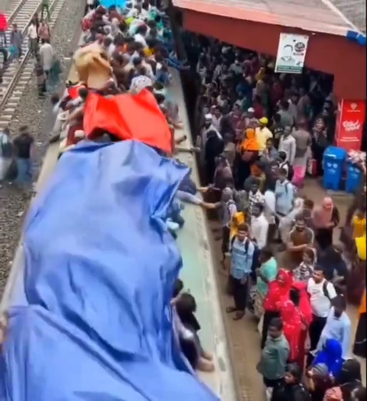 ⁣দিল্লির বিক্ষোভে জনসমাগম: বিদেশি অর্থায়নের অভিযোগ, তদন্তের ডাক..