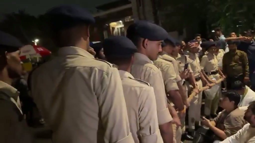 ⁣ঐতিহাসিক ভাবে কংগ্রেসের 'অভ্যন্তরীন সংকট' : নেতৃত্বের দ্বন্দ্বে জর্জরিত দল..