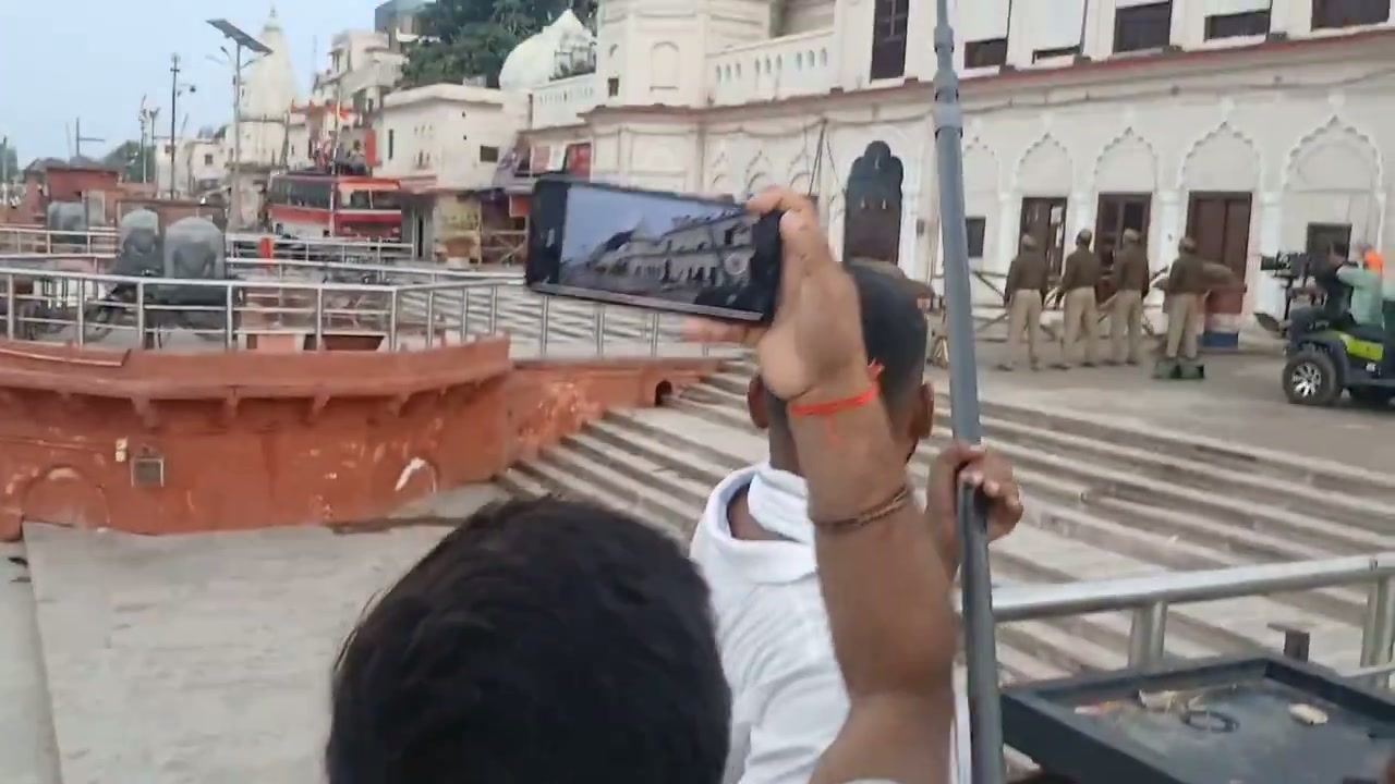 ⁣নিট দুর্নীতিতে উত্তাল ভারত: রাহুল গান্ধীর সংসদ মার্চে পুলিশের বাধা..