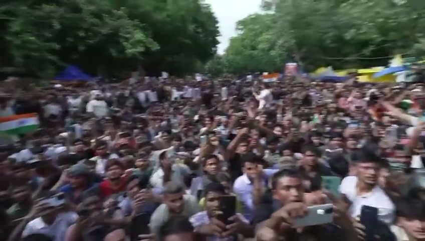 ⁣কেজরিওয়ালের হুঙ্কার: মোদি সরকার কেন 'শিশুদের' গ্রেপ্তার করছে?..