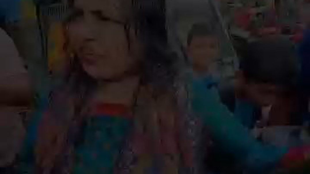 আওয়ামী মহিলা লীগের নেত্রীর মুখের ভাষা দেখুন