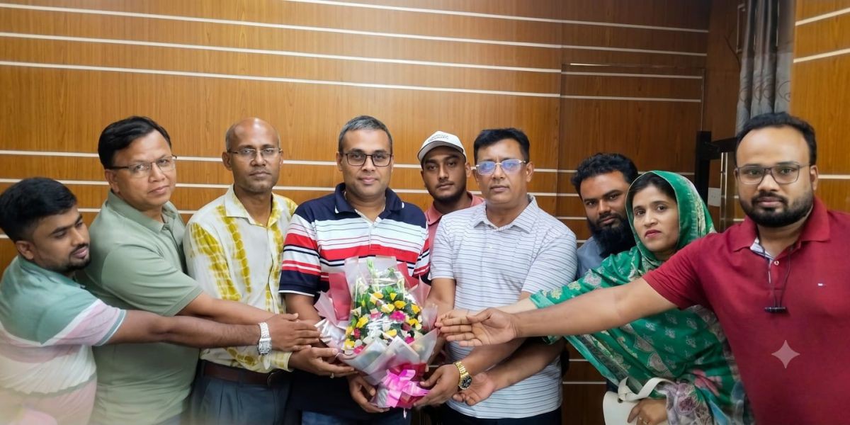 জুন মাসের শ্রেষ্ঠ ওসি কোতোয়ালির মাহমুদুল হাসান, রিপোর্টার্স ক্লাব ফরিদপুরের শুভেচ্ছা