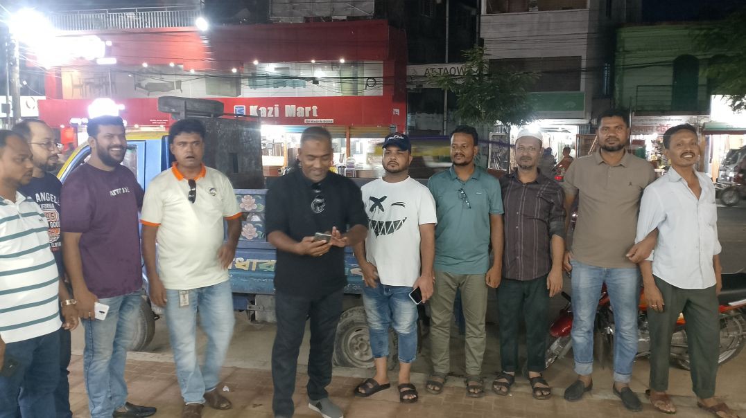 ⁣জেলার বন্যা কবলিত এলাকায় কক্সবাজার জেলা পেশাজীবী দল