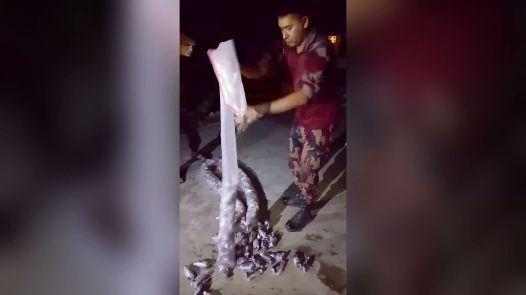 লালমনিরহাটে ১৫ বিজিবি’র মাদক বিরোধী অভিযানে বিপুল পরিমান ভারতীয় ইস্কাপ সিরাপ জব্দ।