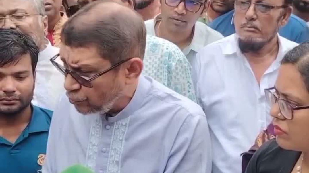 গজ নিয়ে মৃত্যুবরন করা নারীর বাড়ীতে স্বাস্থ্যমন্ত্রী