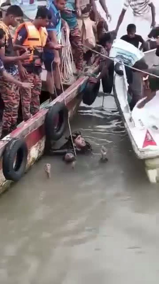 কক্সবাজারের কুতুবদিয়া চ্যানেলে পড়ে নিখোঁজ  শামীম এর  মরদেহ উদ্ধার করা হয়।